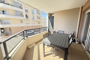3 VÆRELSES LEJLIGHED I FREJUS